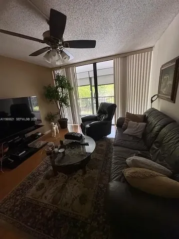 2812 N 46th Avenue Hollywood FL 33021