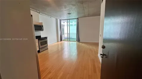 690 SW 1st Court Miami FL 33130