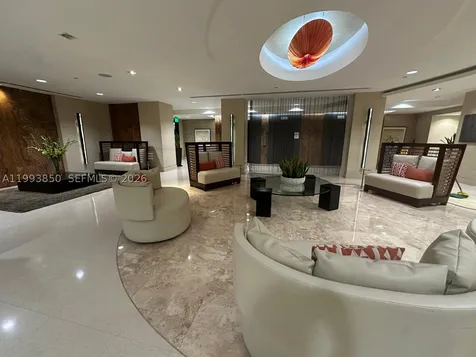 2555 Collins Avenue Miami Beach FL 33140