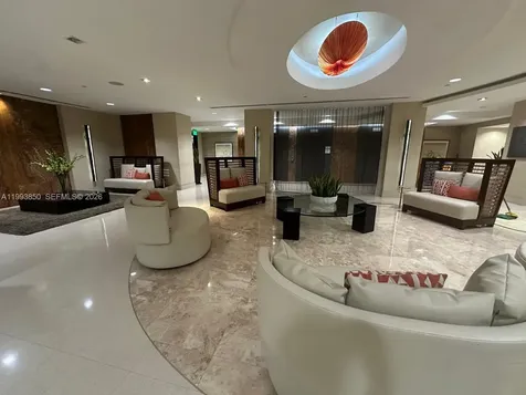 2555 Collins Avenue Miami Beach FL 33140