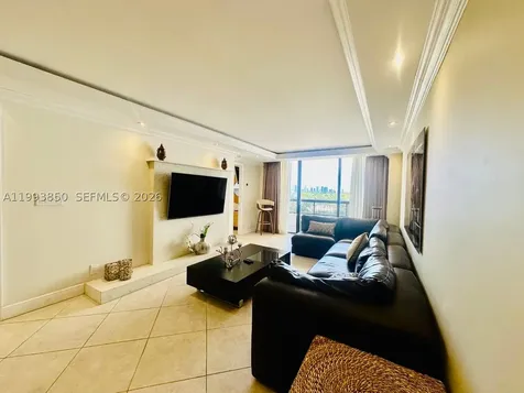 2555 Collins Avenue Miami Beach FL 33140