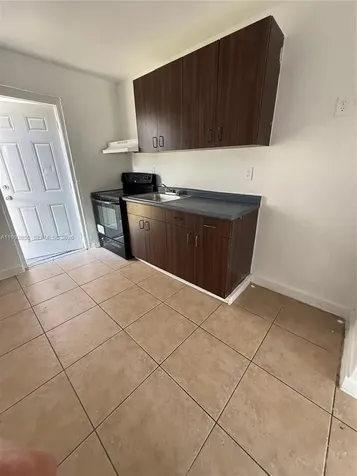 1306 NW 61st Street Miami FL 33142
