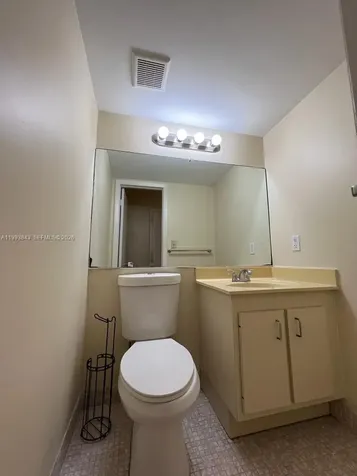 4222 Inverrary Boulevard Lauderhill FL 33319