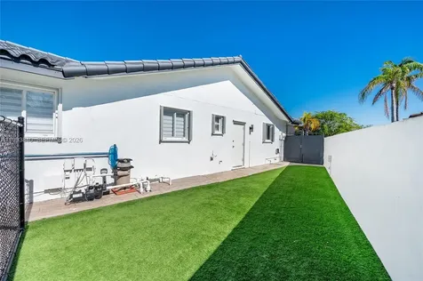 1820 SW 140th Place Miami FL 33175