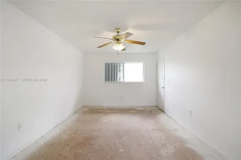 1079 SE 12th Terrace Homestead FL 33035