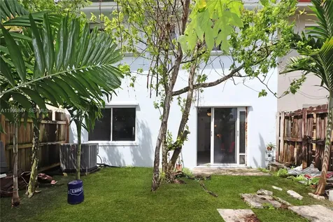 1079 SE 12th Terrace Homestead FL 33035