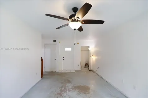 1079 SE 12th Terrace Homestead FL 33035