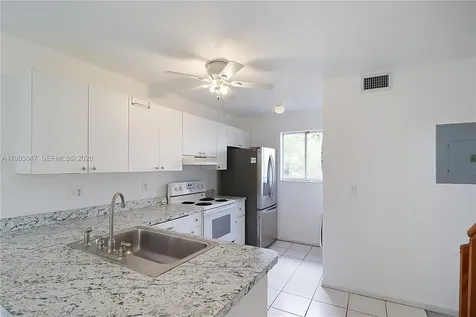 1079 SE 12th Terrace Homestead FL 33035