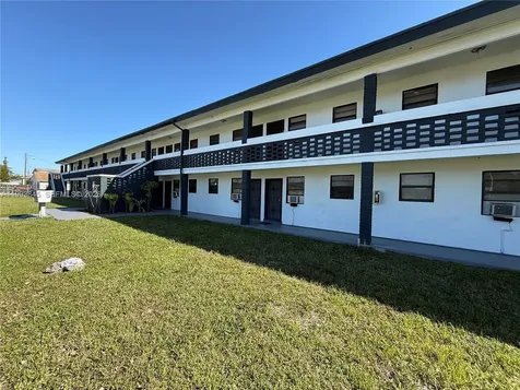 7155 NW 17th Avenue Miami FL 33147