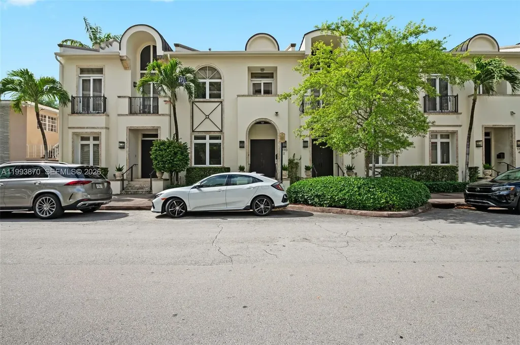530 Valencia Avenue Coral Gables FL 33134