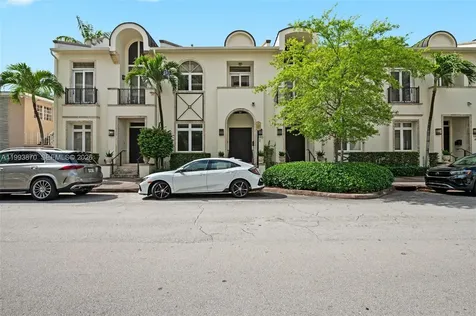 530 Valencia Avenue Coral Gables FL 33134