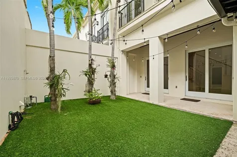 530 Valencia Avenue Coral Gables FL 33134
