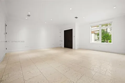 530 Valencia Avenue Coral Gables FL 33134