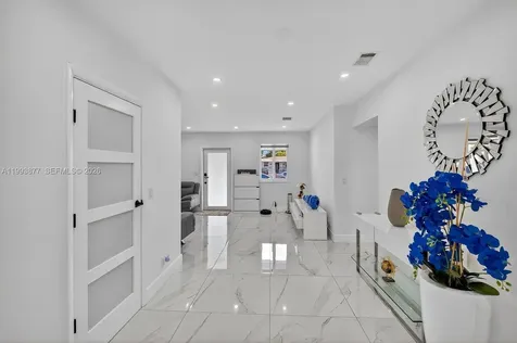 330 NW 195th Terrace Miami Gardens FL 33169