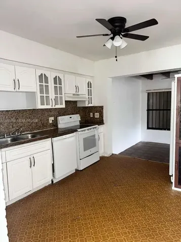 576 NW 147th Street Miami FL 33168