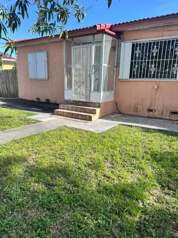 576 NW 147th Street Miami FL 33168