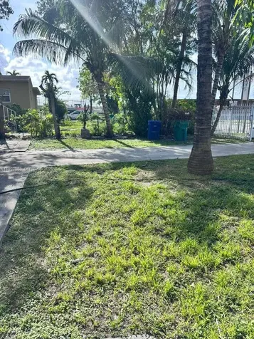 576 NW 147th Street Miami FL 33168
