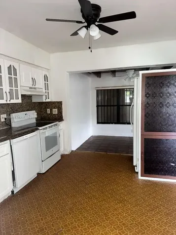 576 NW 147th Street Miami FL 33168