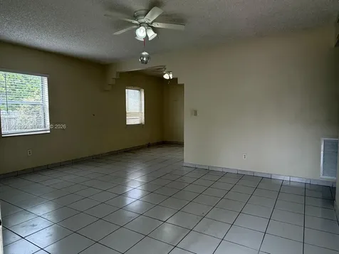 6371 SW 34th Street Miami FL 33155