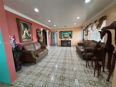 5223 NW 168th Terrace Miami Gardens FL 33055