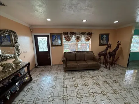 5223 NW 168th Terrace Miami Gardens FL 33055