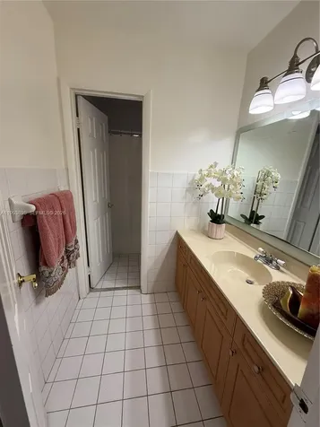 5223 NW 168th Terrace Miami Gardens FL 33055