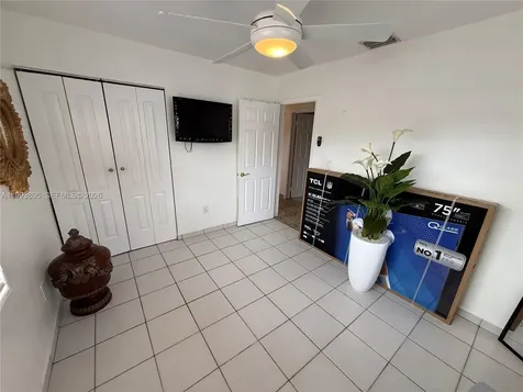 5223 NW 168th Terrace Miami Gardens FL 33055