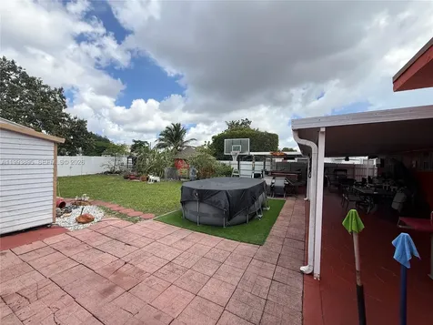 5223 NW 168th Terrace Miami Gardens FL 33055