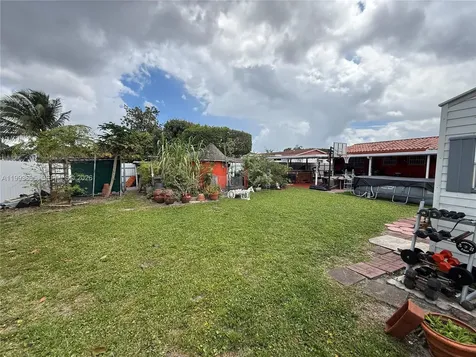5223 NW 168th Terrace Miami Gardens FL 33055