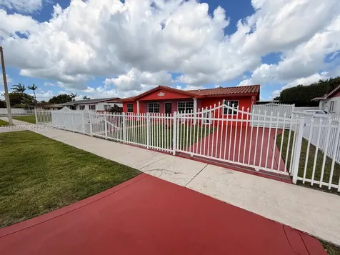 5223 NW 168th Terrace Miami Gardens FL 33055