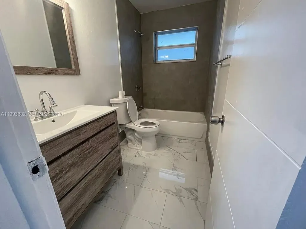 3906 SW 12th Court Fort Lauderdale FL 33312