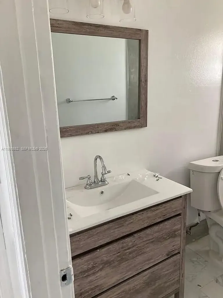 3906 SW 12th Court Fort Lauderdale FL 33312