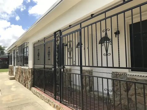 2362 NW 34th Street Miami FL 33142