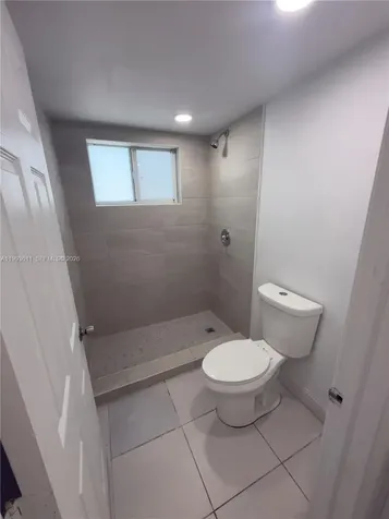 2622 NW 24th Street Miami FL 33142