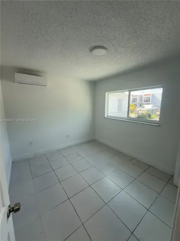 2622 NW 24th Street Miami FL 33142