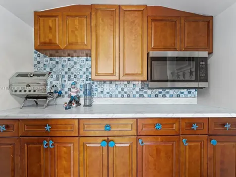 325 Calusa Street 321 Key Largo FL 33037