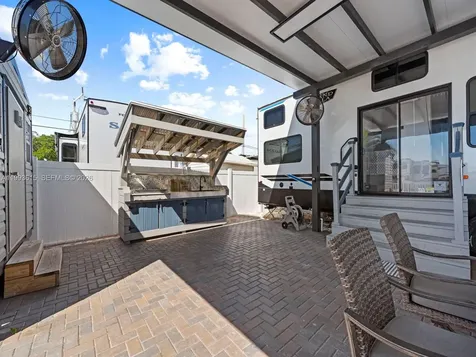 325 Calusa Street 321 Key Largo FL 33037