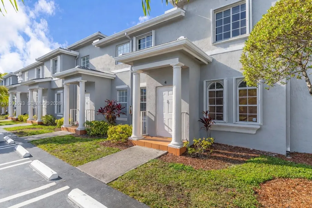 5240 NW 109th Avenue Doral FL 33178