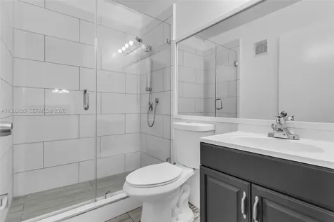 5240 NW 109th Avenue Doral FL 33178