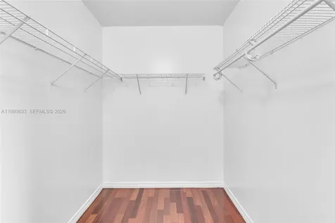 5240 NW 109th Avenue Doral FL 33178
