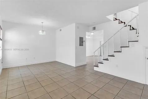 5240 NW 109th Avenue Doral FL 33178