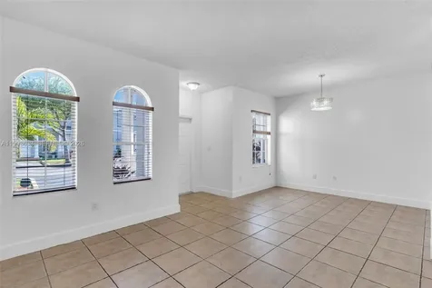 5240 NW 109th Avenue Doral FL 33178