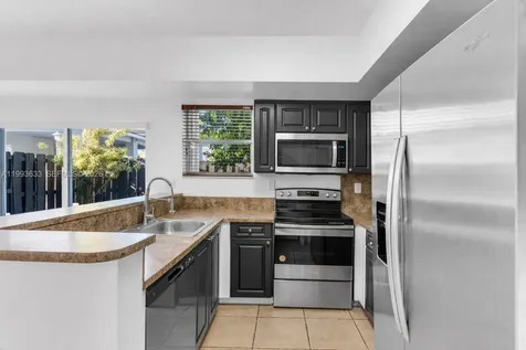 5240 NW 109th Avenue Doral FL 33178