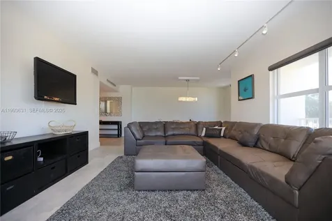 300 Bayview Drive Sunny Isles Beach FL 33160
