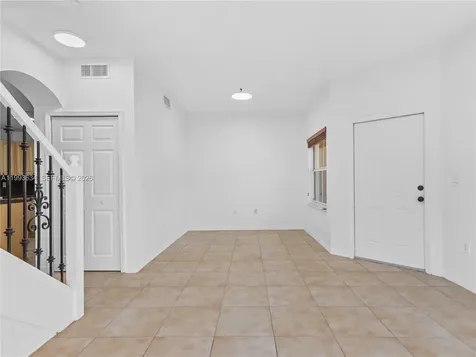 6201 NW 114th Place Doral FL 33178