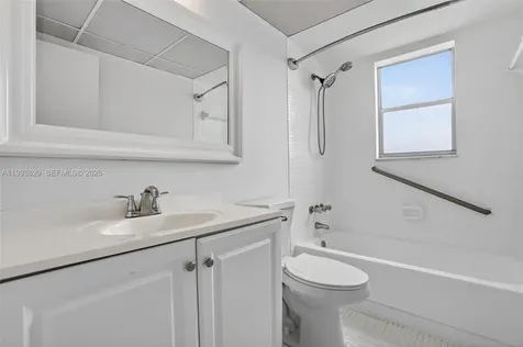 2821 Somerset Drive Lauderdale Lakes FL 33311