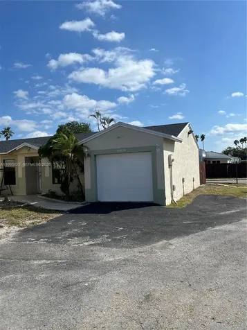 Hialeah FL 33015