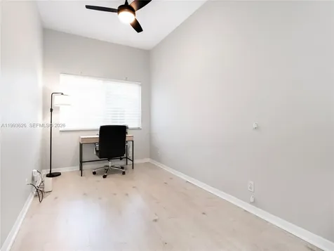 835 NE 17th Way Fort Lauderdale FL 33304
