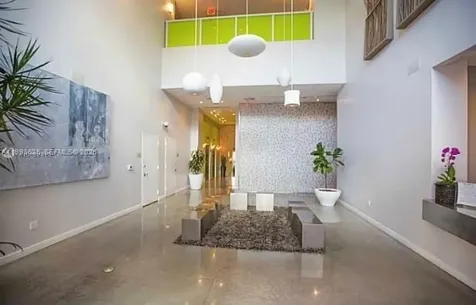 133 NE 2nd Avenue Miami FL 33132