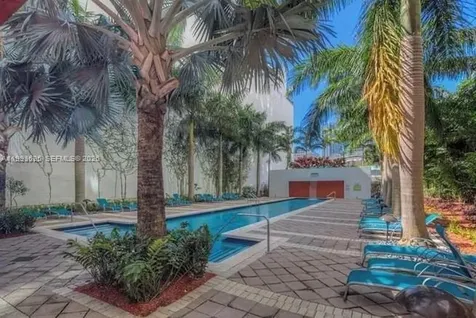 133 NE 2nd Avenue Miami FL 33132